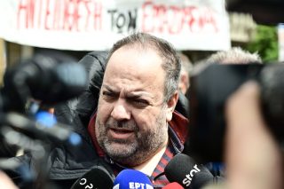 kostas genidounias